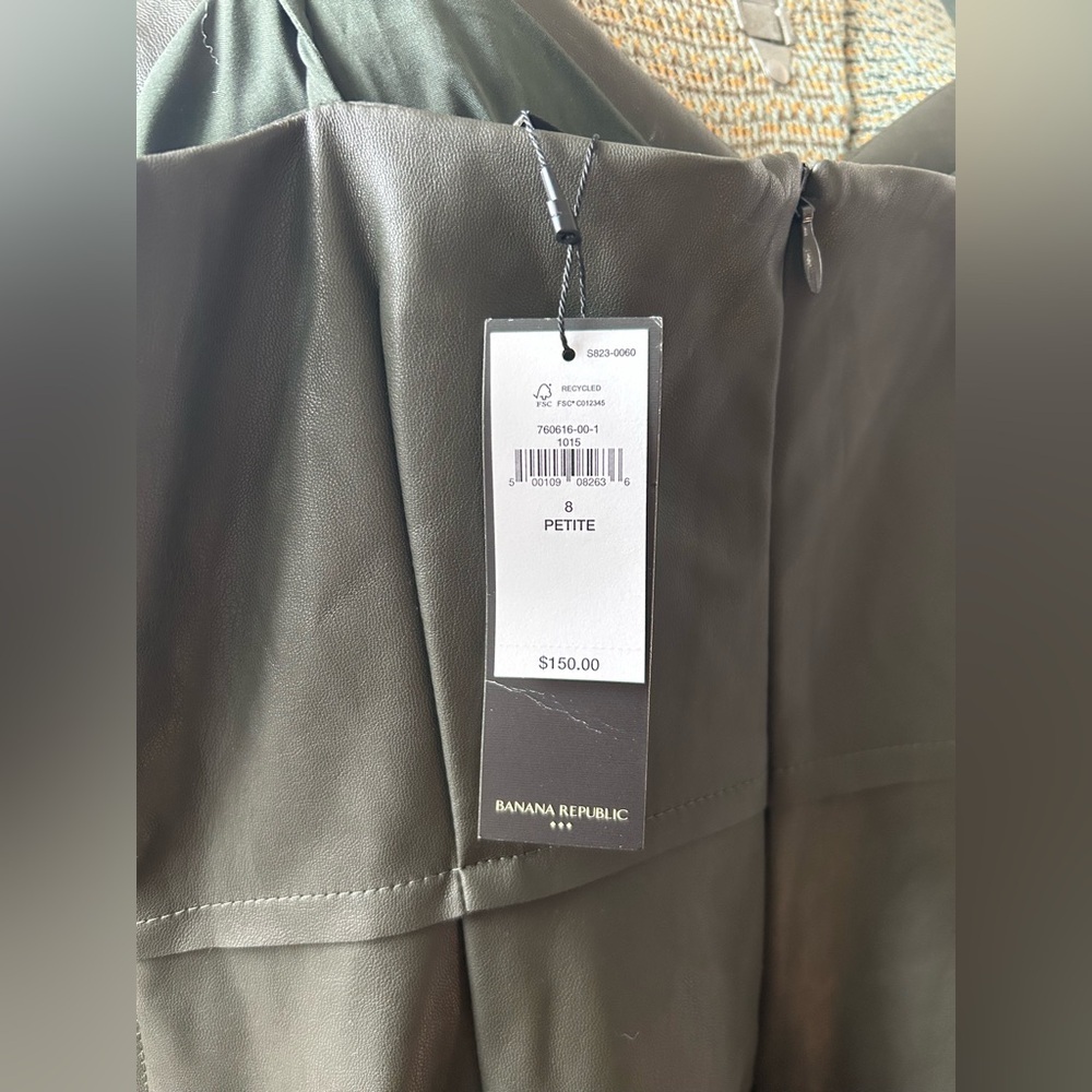 NWT BANANA REPUBLIC ARMY GREEN VEGAN LEATHER DRESS. 8p. QUIET LUXURY, SEXY - Picture 4 of 8